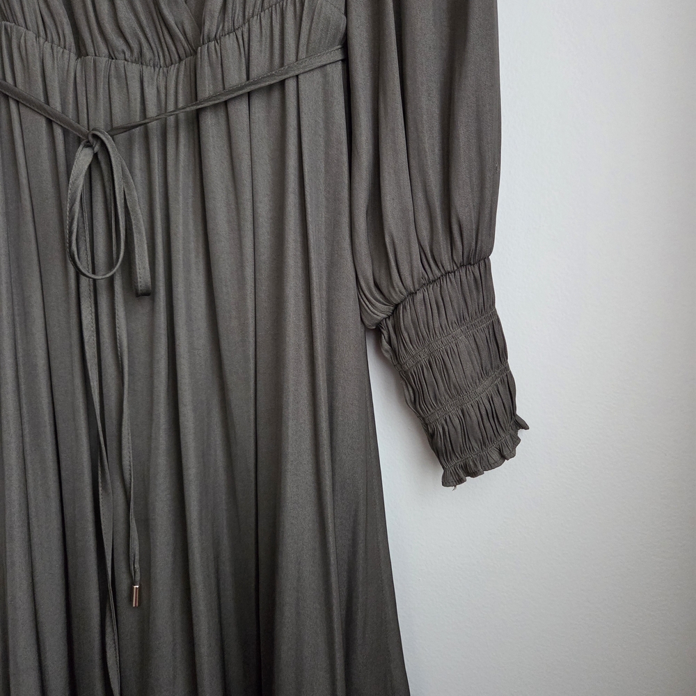 Ever New***Rich Olive 'Mossy Khaki' Tiered Midi Dress Smocked Cuffs Sz P2 - Picture 7 of 15